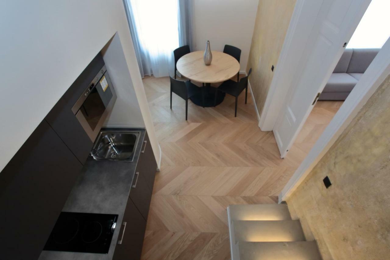The Apartment House - Mezibranska Prága Kültér fotó