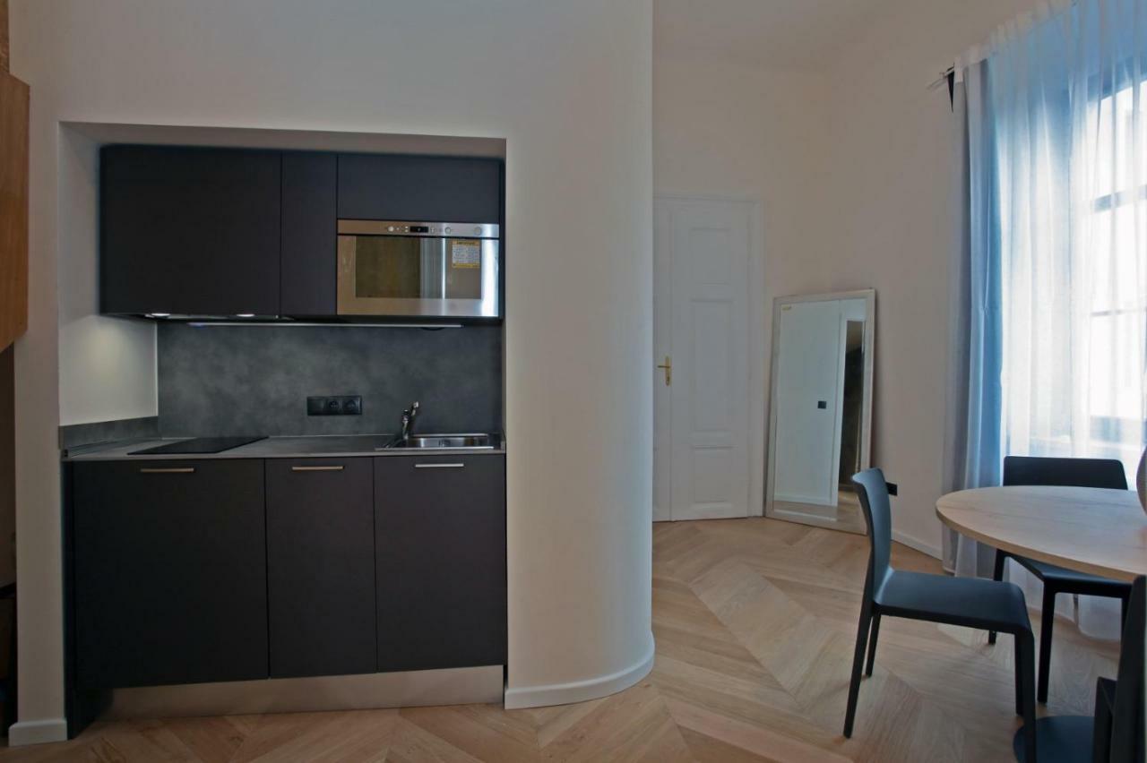 The Apartment House - Mezibranska Prága Kültér fotó